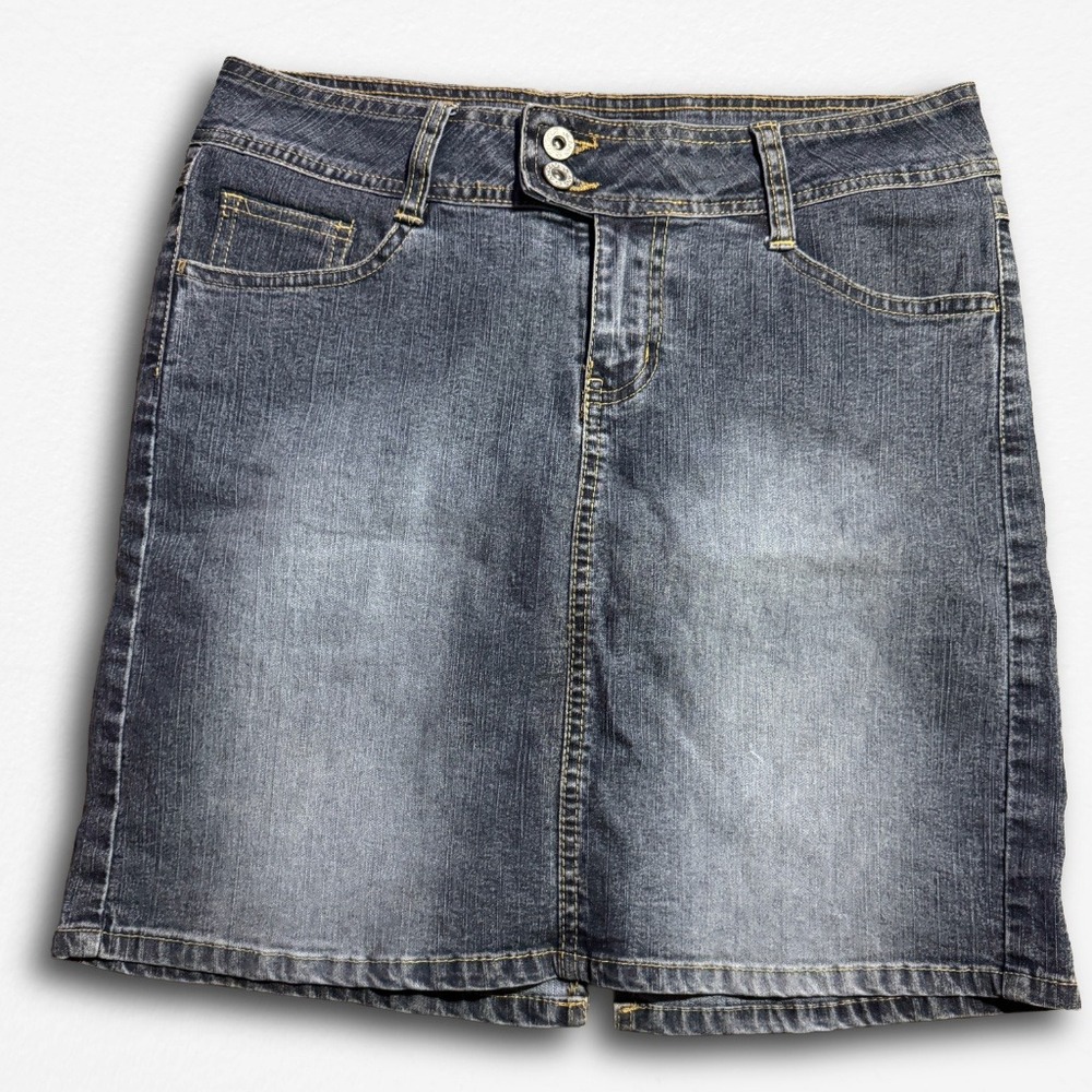 Angels Womens Blue Denim Mini Skirt Size 11 Faded Wash Double Button Casual